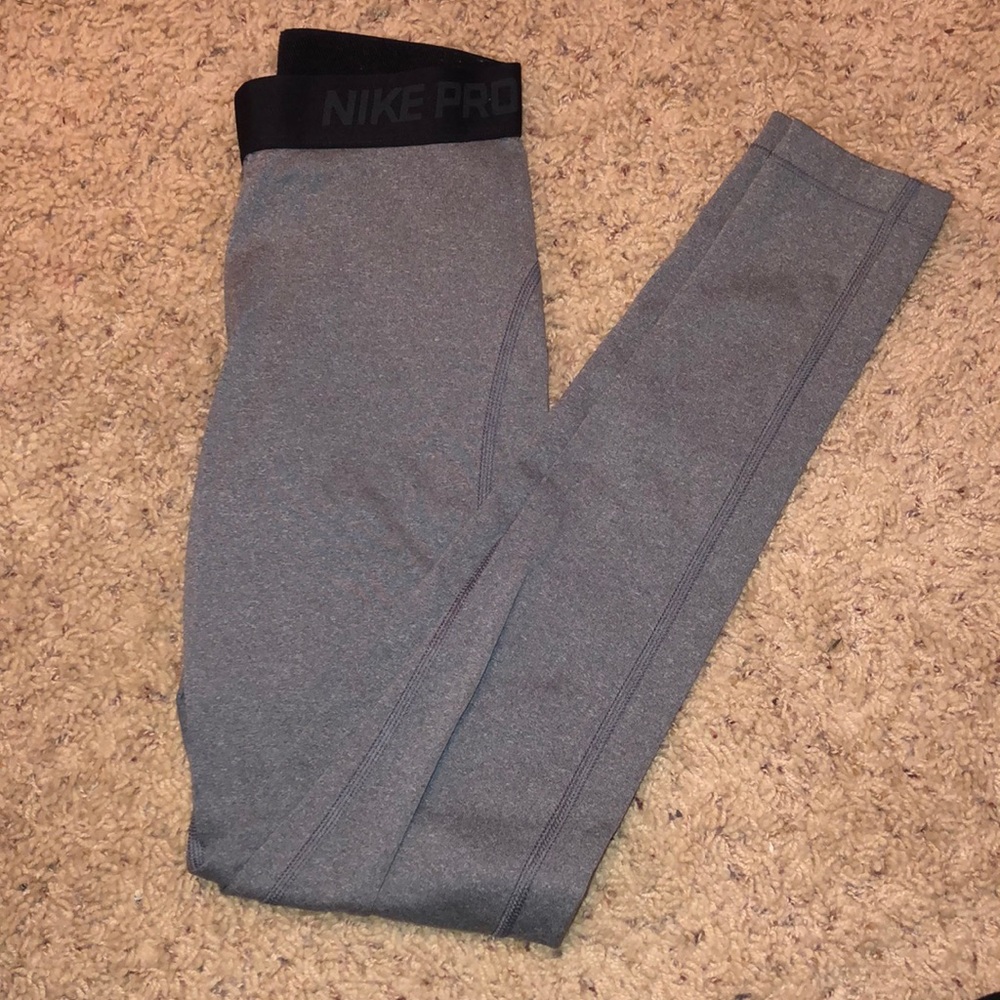 Nike dry-fit leggings